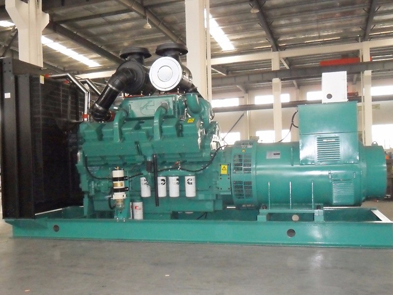 800KW重慶康明斯柴油發(fā)電機組